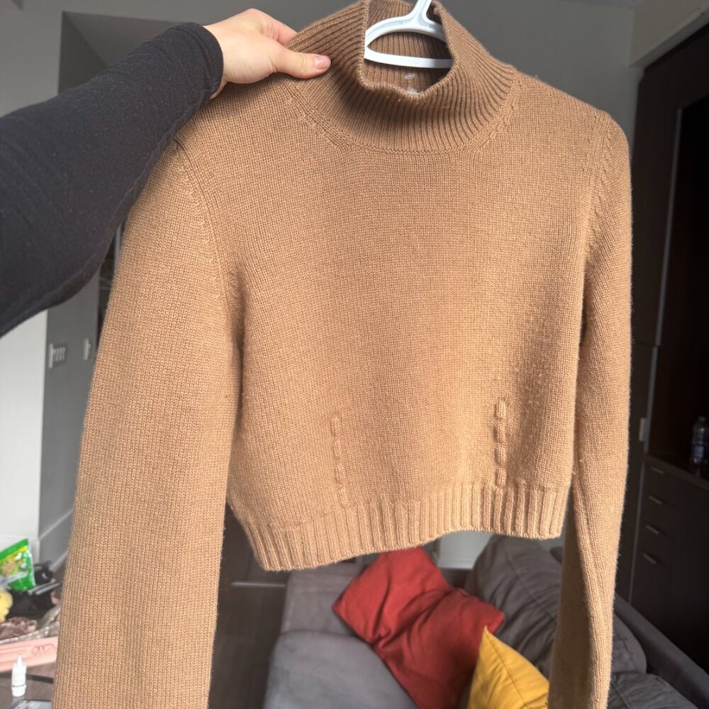 Fendi Karligraphy Stitched Cash Crop Turtleneck 'Camel' Cashmere jumper Like new